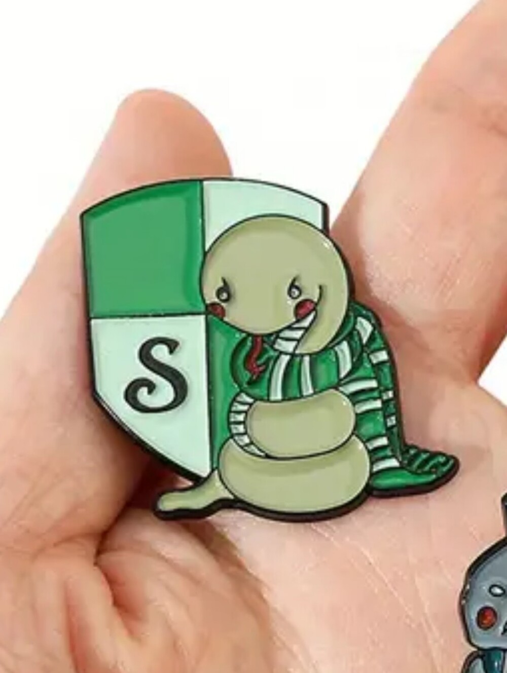 2$ Add On⭐ Slytherin Pin